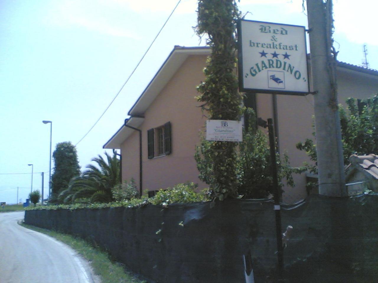 Bed&Breakfast Giardino Agritourist Controguerra Exteriör bild